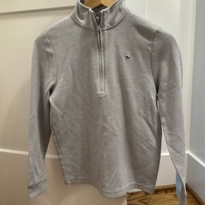 Vineyard Vines 1/4 zip long sleeve. Grey & White stripe.